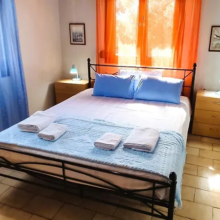Sahara, Sea Maisonette *
